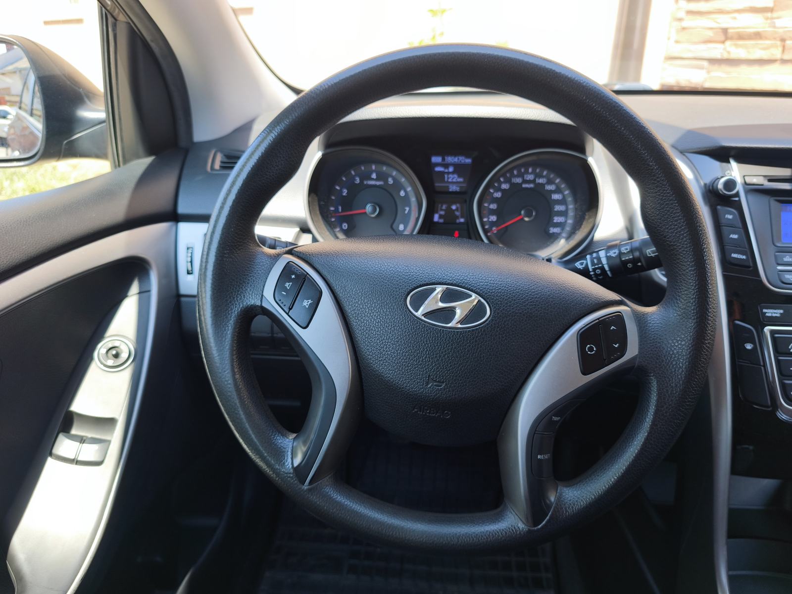 Hyundai i30 1,4 HR Auto, fotografija 14