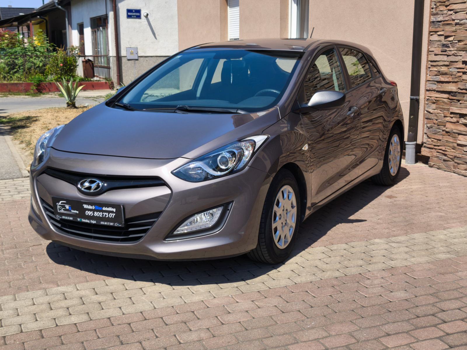 Hyundai i30 1,4 HR Auto, fotografija 9