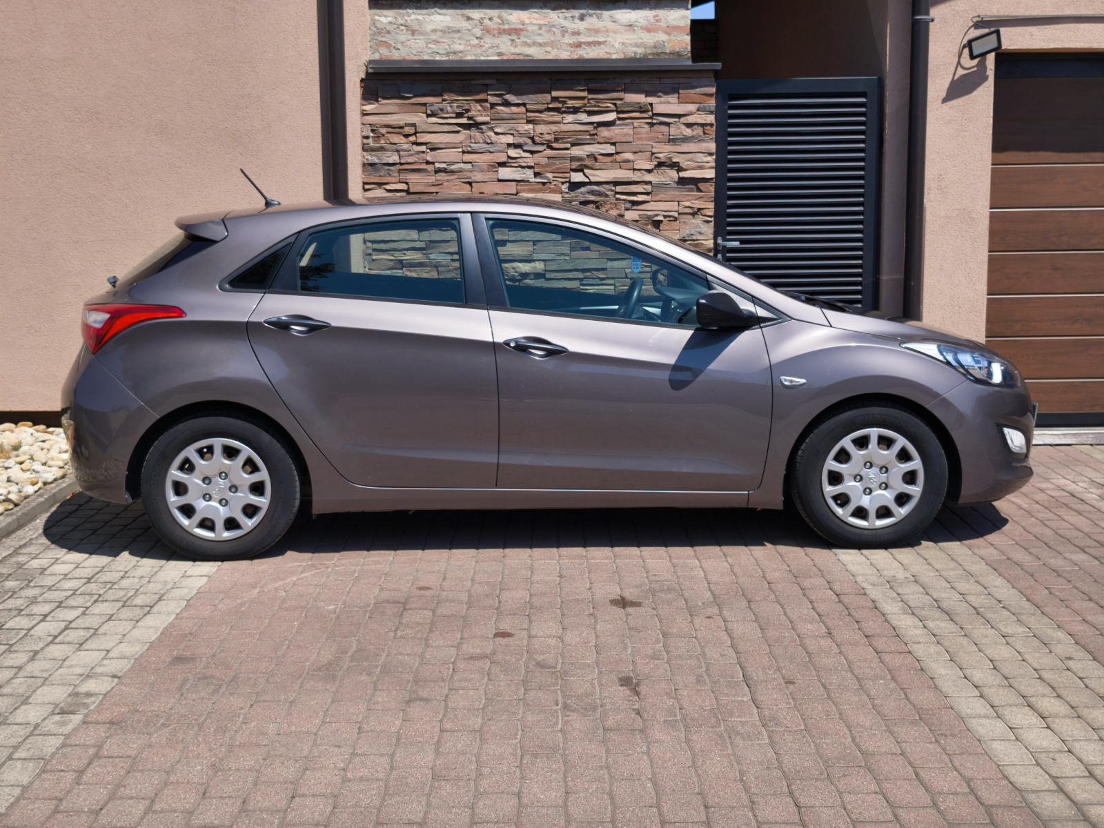 Hyundai i30 1,4 HR Auto, fotografija 8