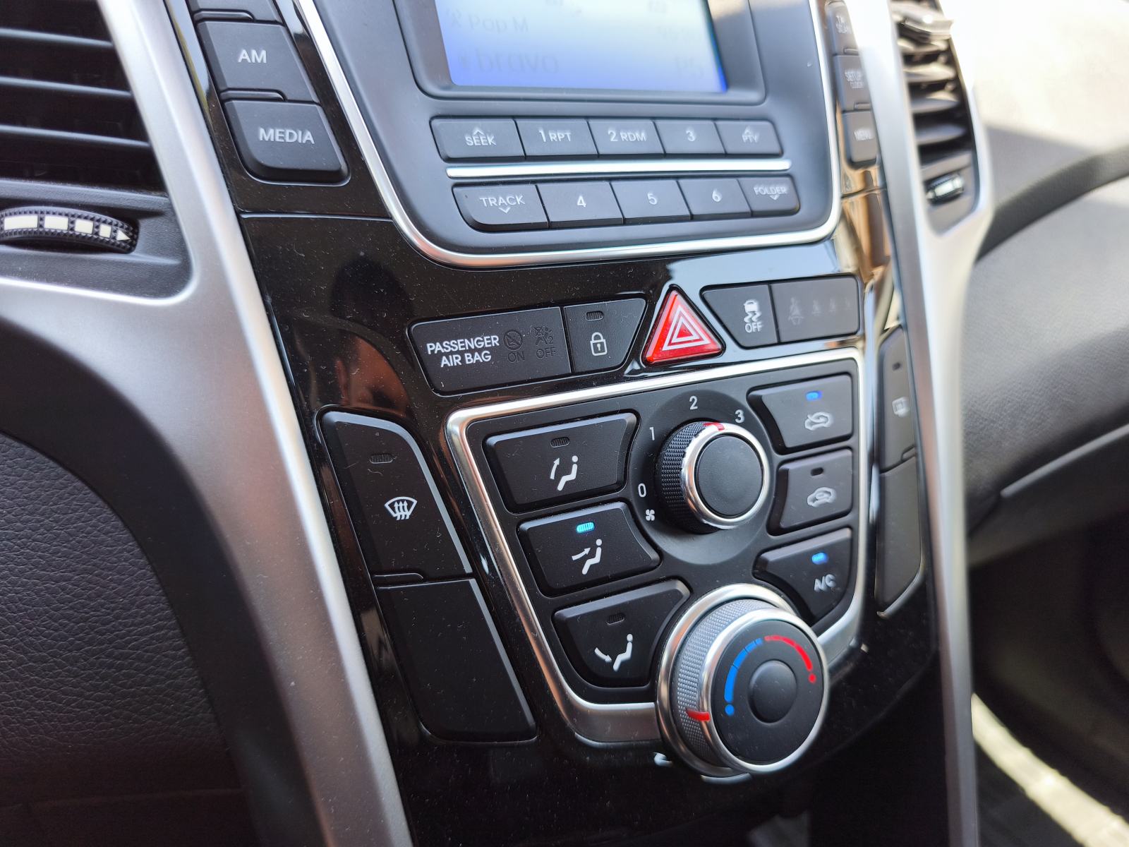 Hyundai i30 1,4 HR Auto, fotografija 16
