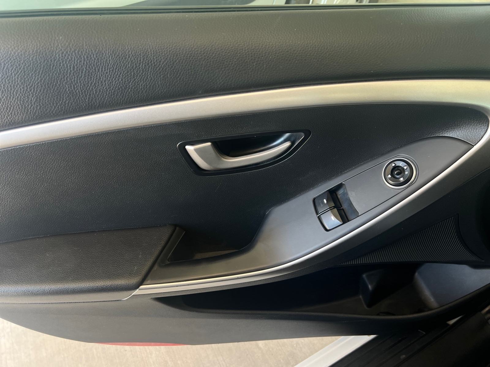 Hyundai i30 1.4 iStart | REG. 10/2026. | 6 brzina | HR Auto, fotografija 16