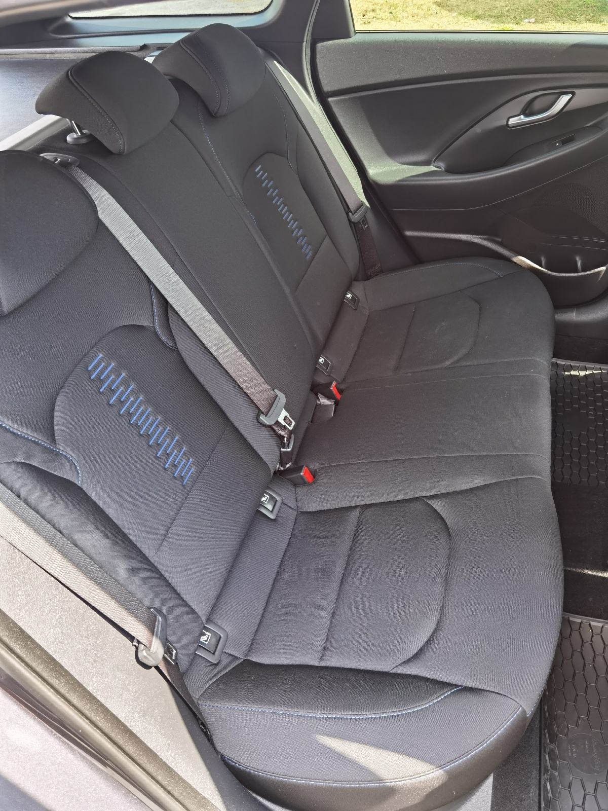 Hyundai i30 1,4, fotografija 9