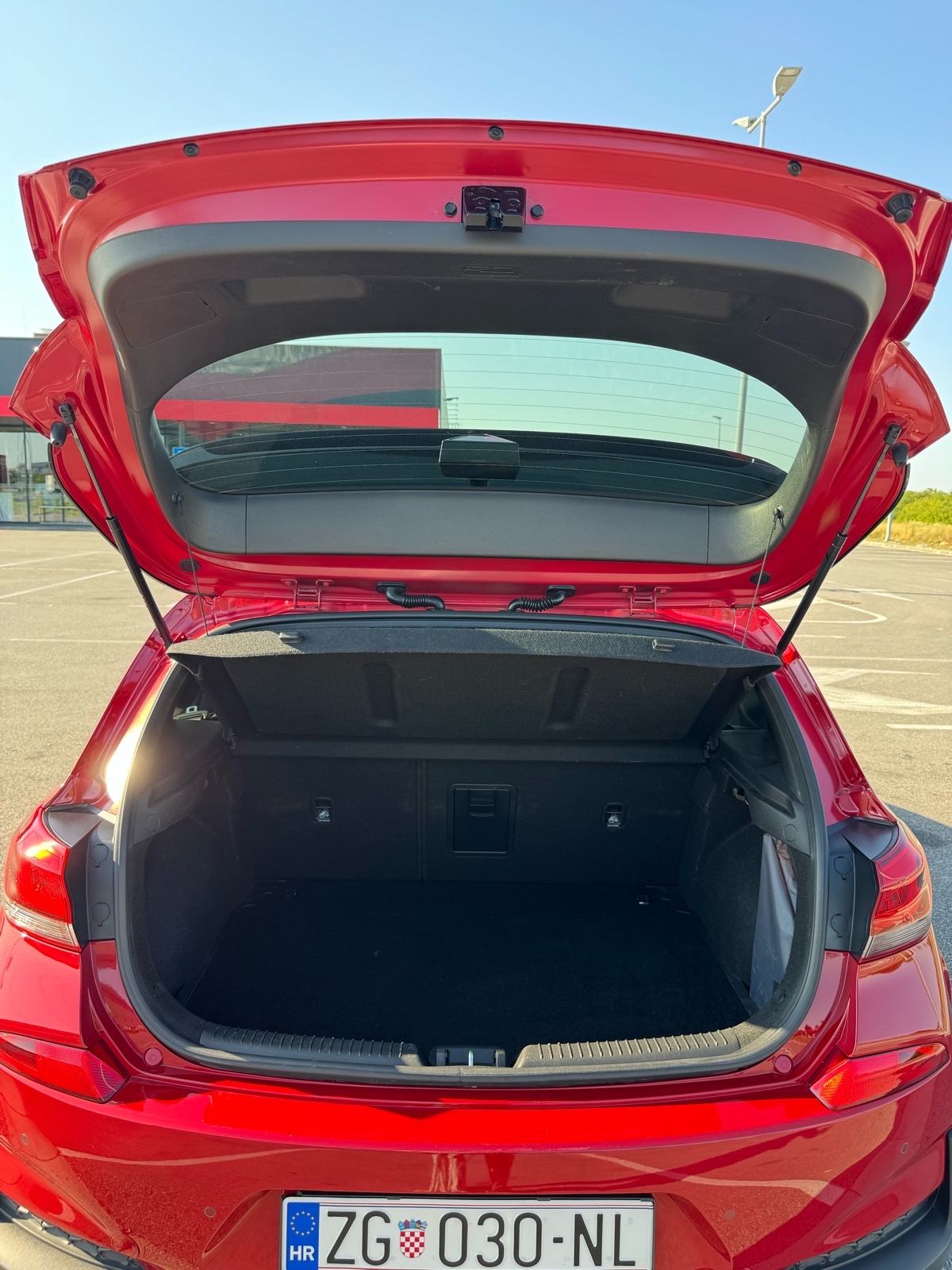 Hyundai i30 1.4 T-GDI N-line, fotografija 7