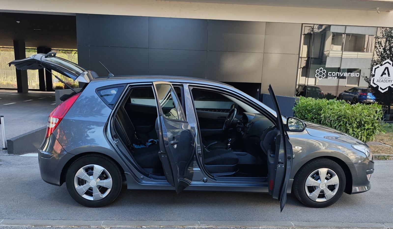 Hyundai i30 1,4 , Vlasnik, samo 146.000 km, fotografija 5