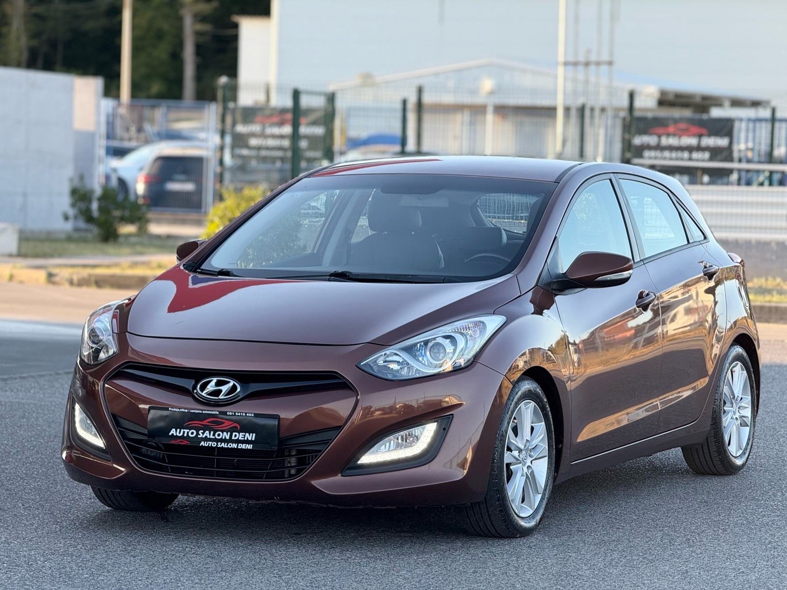 *HYUNDAI I30 1.4CRDI Style Premium, fotografija 3