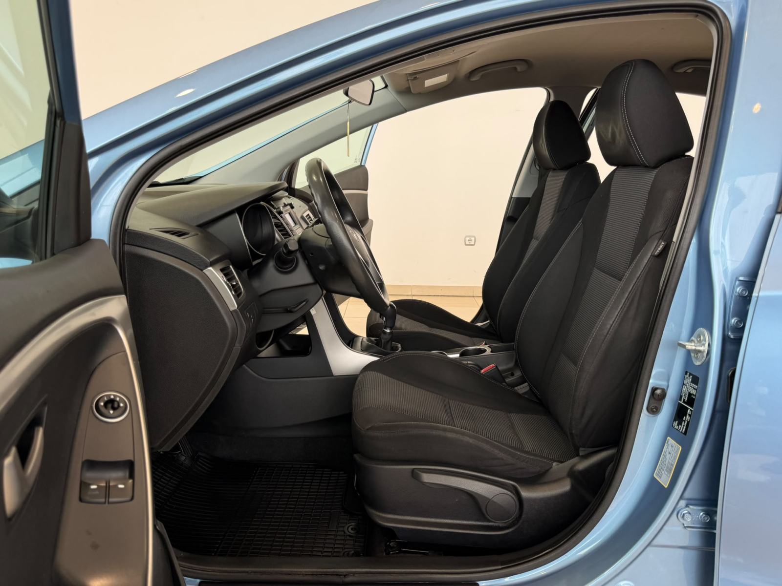 Hyundai i30 1.4I⭐️1.VL⭐️SERVISNA KNJIGA⭐️ORIG.STANJE⭐️GARANCIJA, fotografija 10