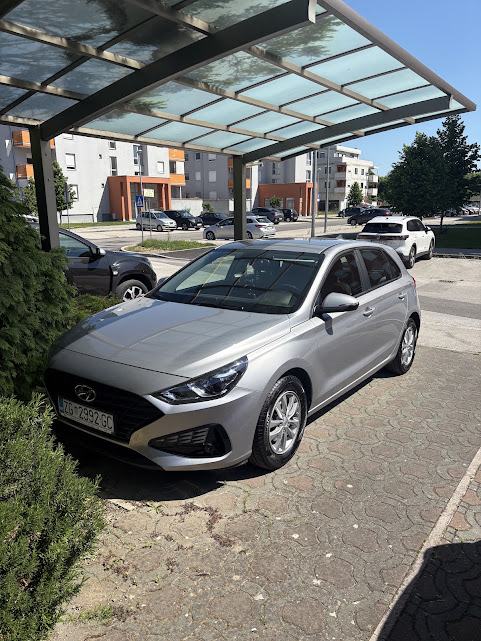 Hyundai i30 1,5 DPI 1 vlasnica, benzin, 61000km, reg.do 6/2027., fotografija 12