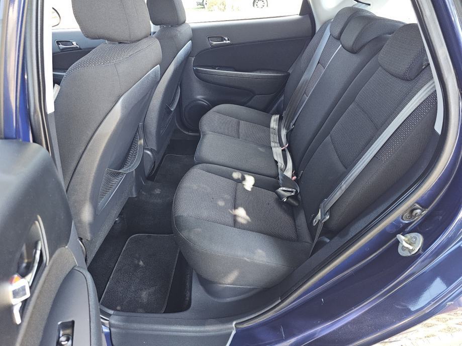Hyundai i30 1,6 16V, fotografija 5
