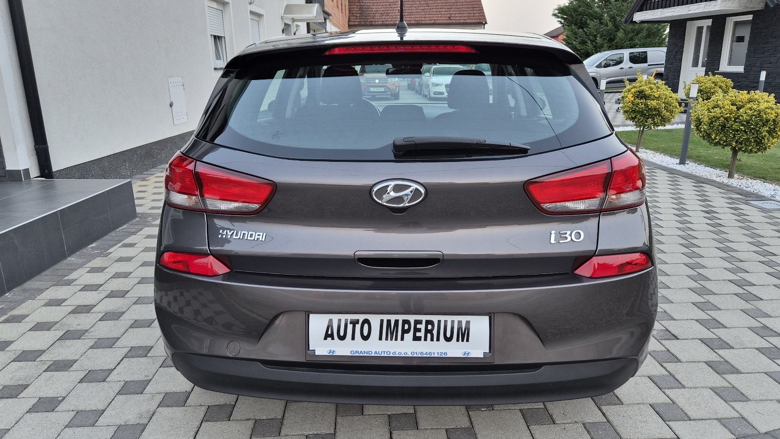 Hyundai i30 1,6 CRDi - 1.VLASNIK - NIJE UVOZ - KAO NOV -, fotografija 11
