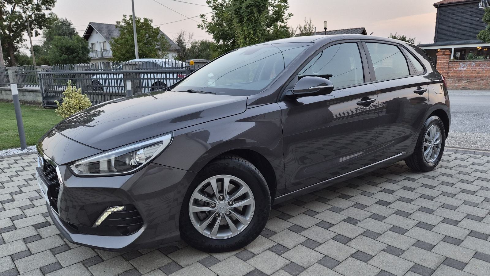 Hyundai i30 1,6 CRDi - 1.VLASNIK - NIJE UVOZ - KAO NOV -, fotografija 6