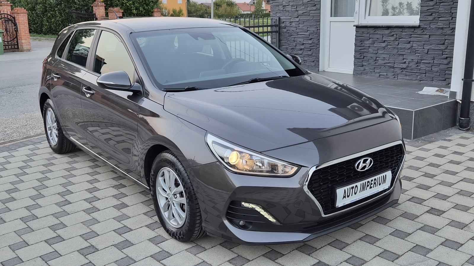 Hyundai i30 1,6 CRDi - 1.VLASNIK - NIJE UVOZ - KAO NOV -, fotografija 8