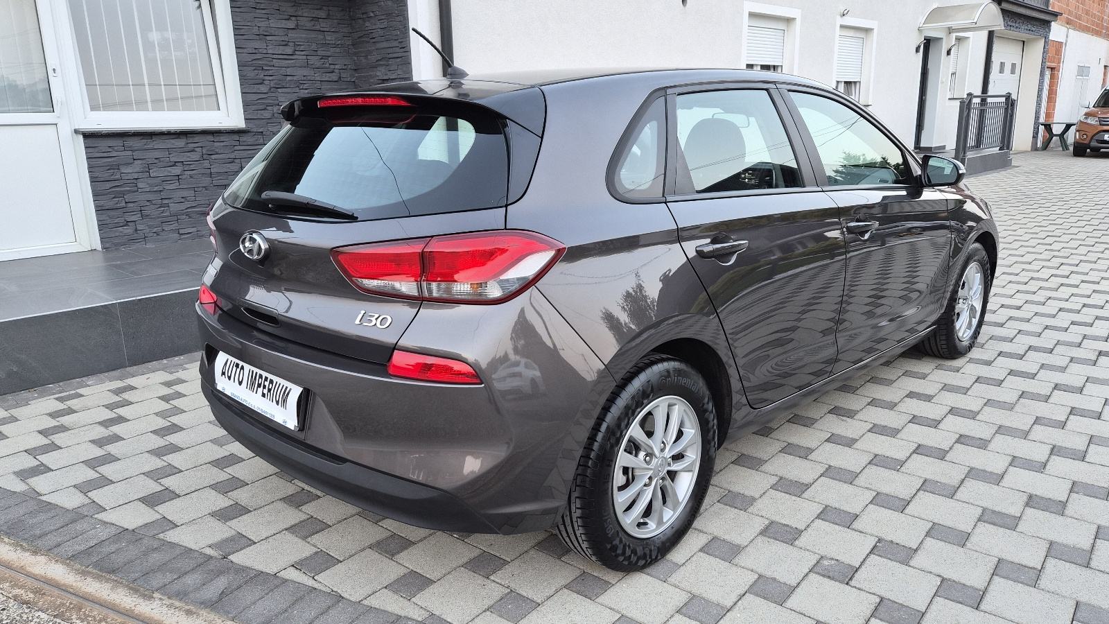 Hyundai i30 1,6 CRDi - 1.VLASNIK - NIJE UVOZ - KAO NOV -, fotografija 12