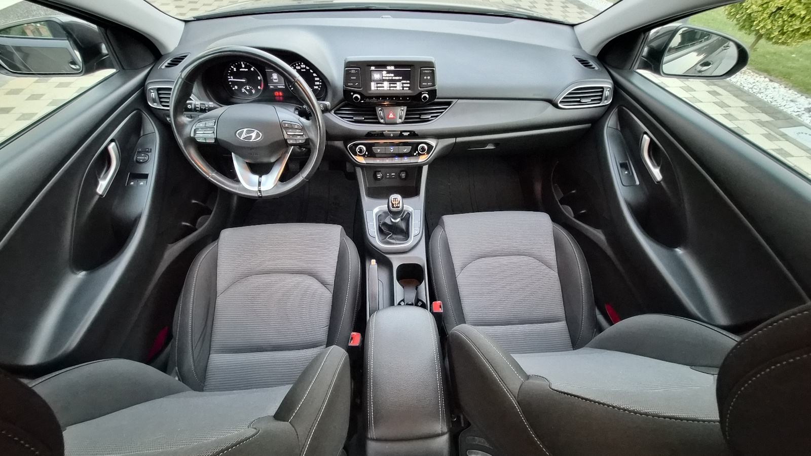 Hyundai i30 1,6 CRDi - 1.VLASNIK - NIJE UVOZ - KAO NOV -, fotografija 19