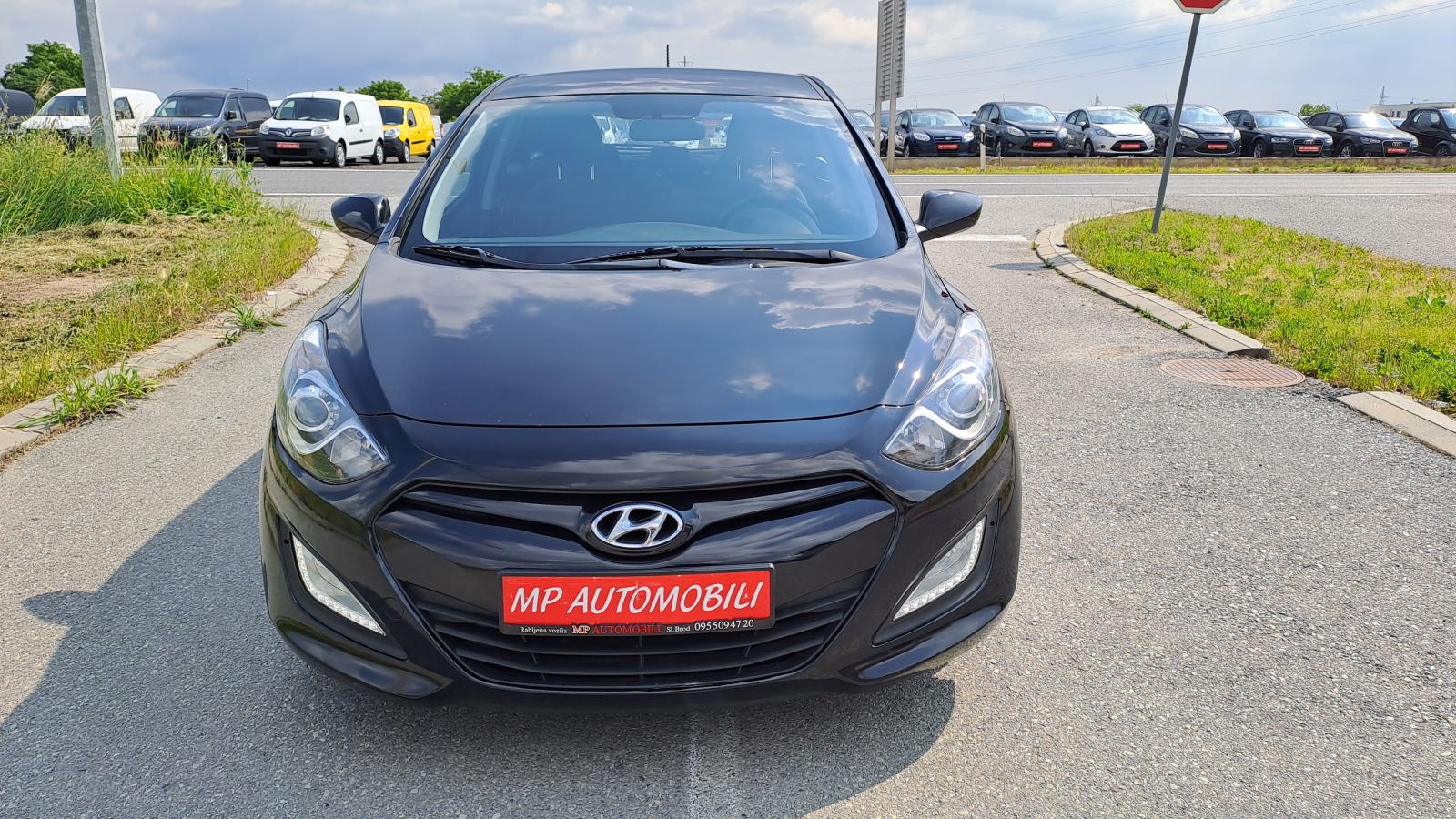 Hyundai i30 1,6 CRDi-110ks-2013god.md-KLIMA-led.6brzina,188tkm,KARTICE, fotografija 2