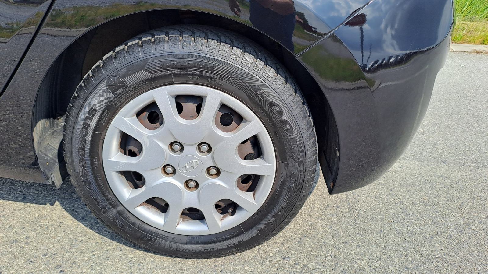 Hyundai i30 1,6 CRDi-110ks-2013god.md-KLIMA-led.6brzina,188tkm,KARTICE, fotografija 4