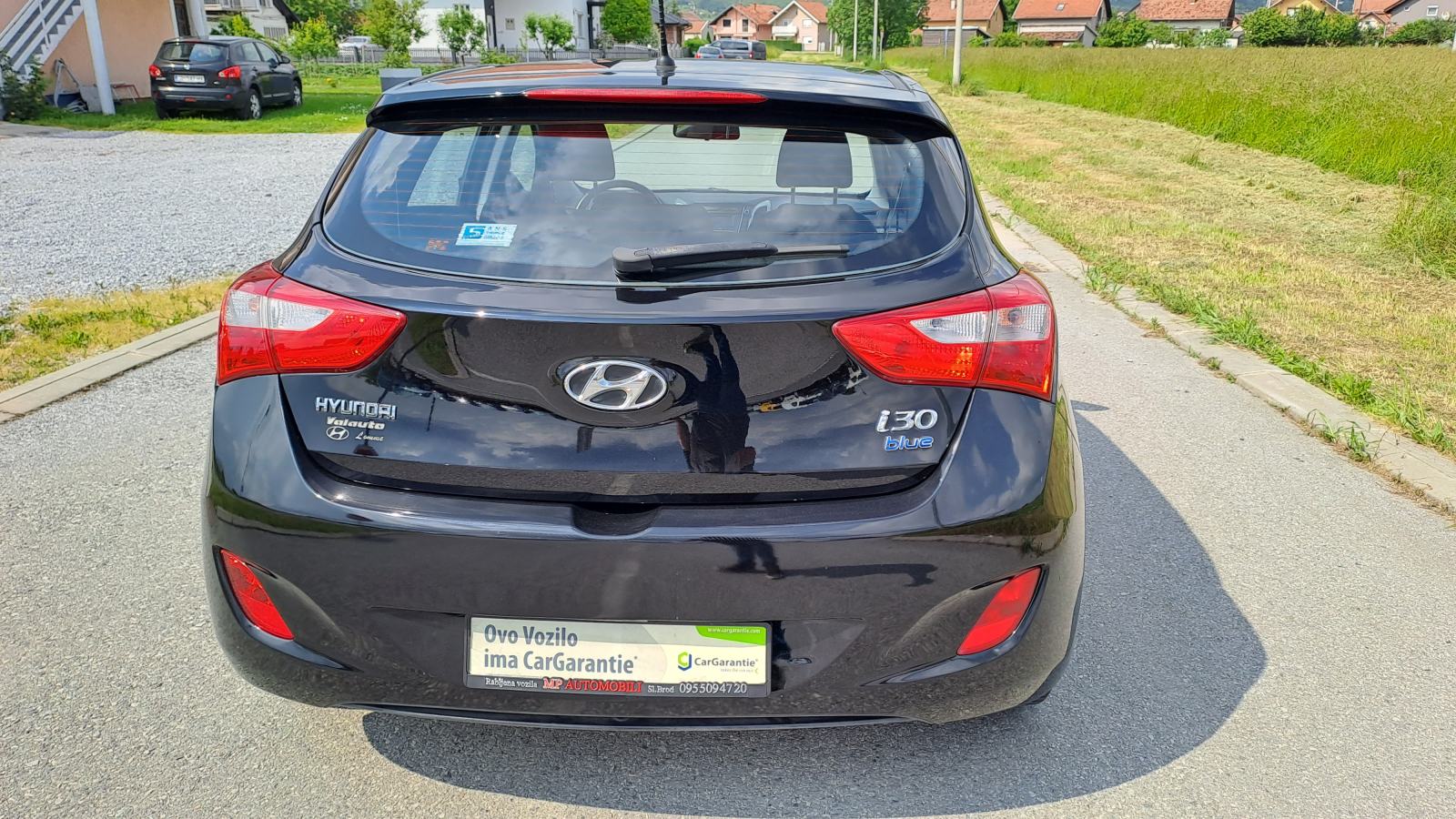 Hyundai i30 1,6 CRDi-110ks-2013god.md-KLIMA-led.6brzina,188tkm,KARTICE, fotografija 6