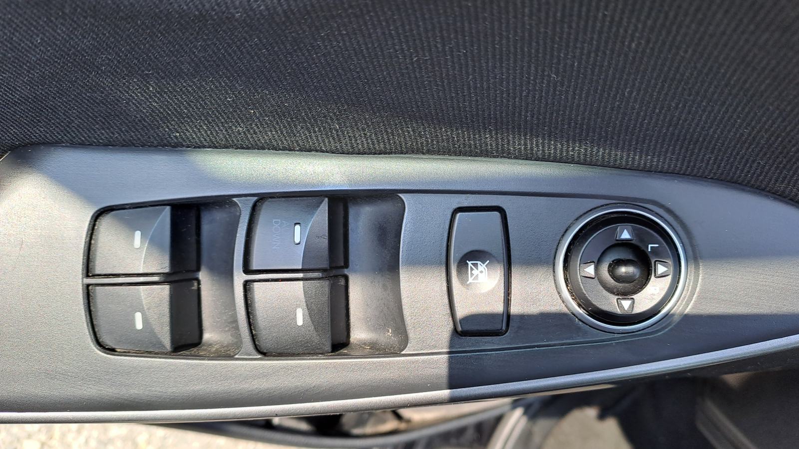 Hyundai i30 1,6 CRDi-110ks-2013god.md-KLIMA-led.6brzina,188tkm,KARTICE, fotografija 12