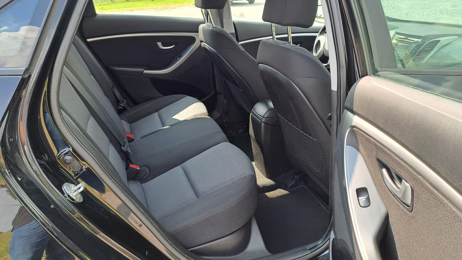 Hyundai i30 1,6 CRDi-110ks-2013god.md-KLIMA-led.6brzina,188tkm,KARTICE, fotografija 13