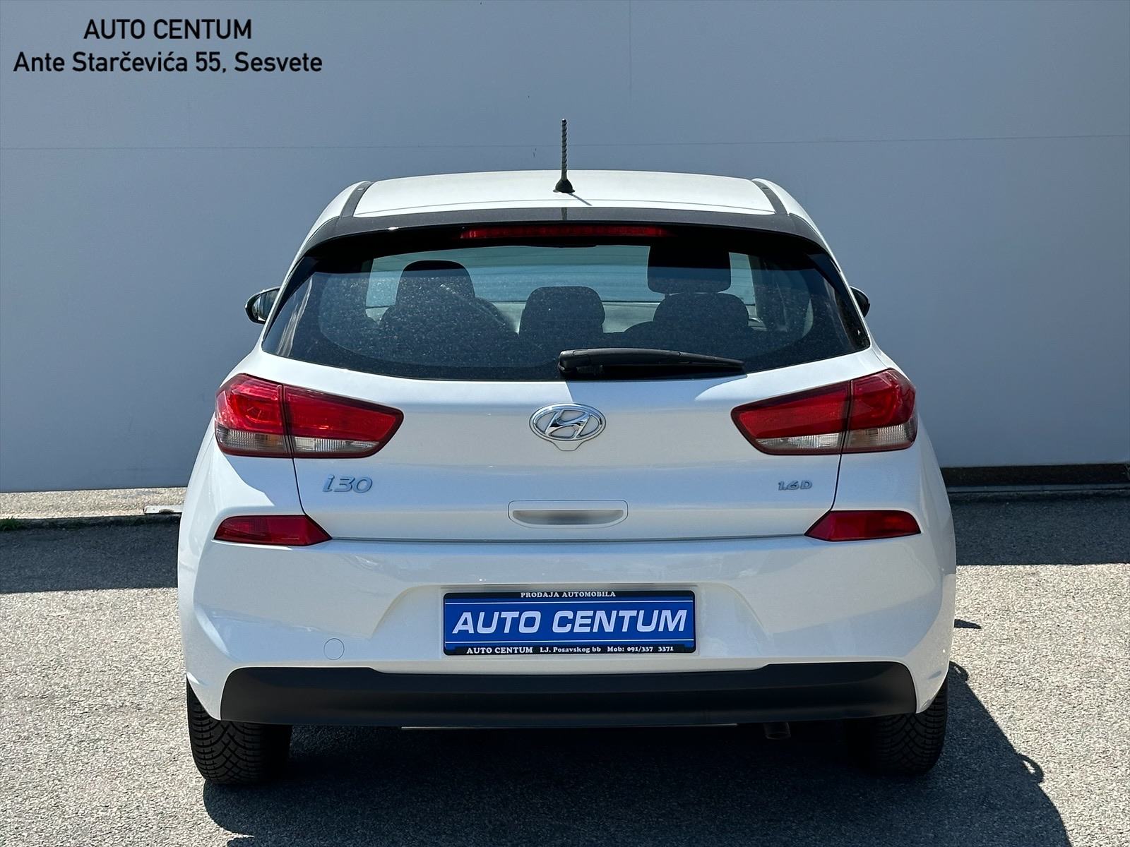 Hyundai i30 1.6 CRDi | 12MJ JAMSTVA, fotografija 6