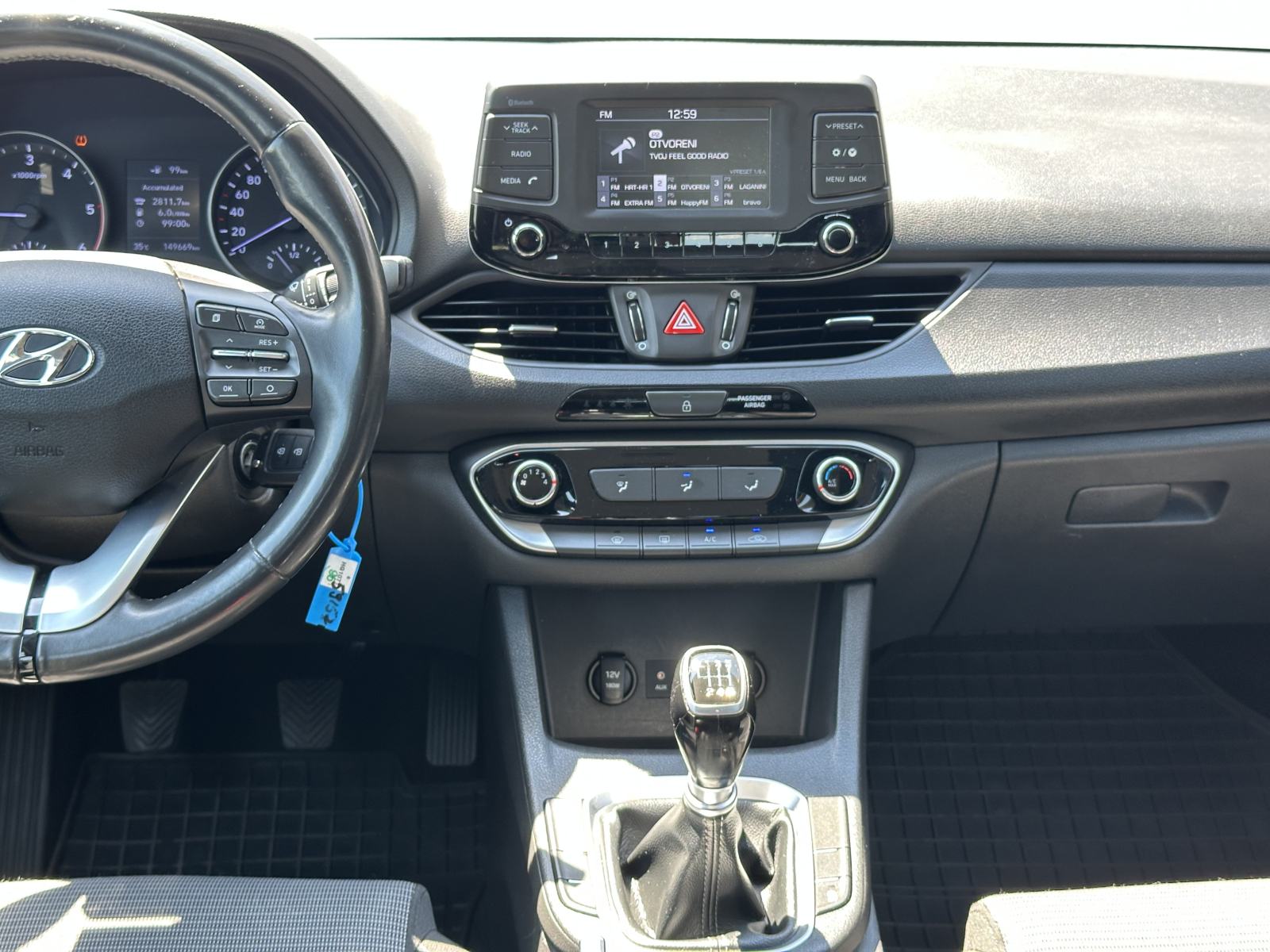 Hyundai i30 1.6 CRDi | 12MJ JAMSTVA, fotografija 14