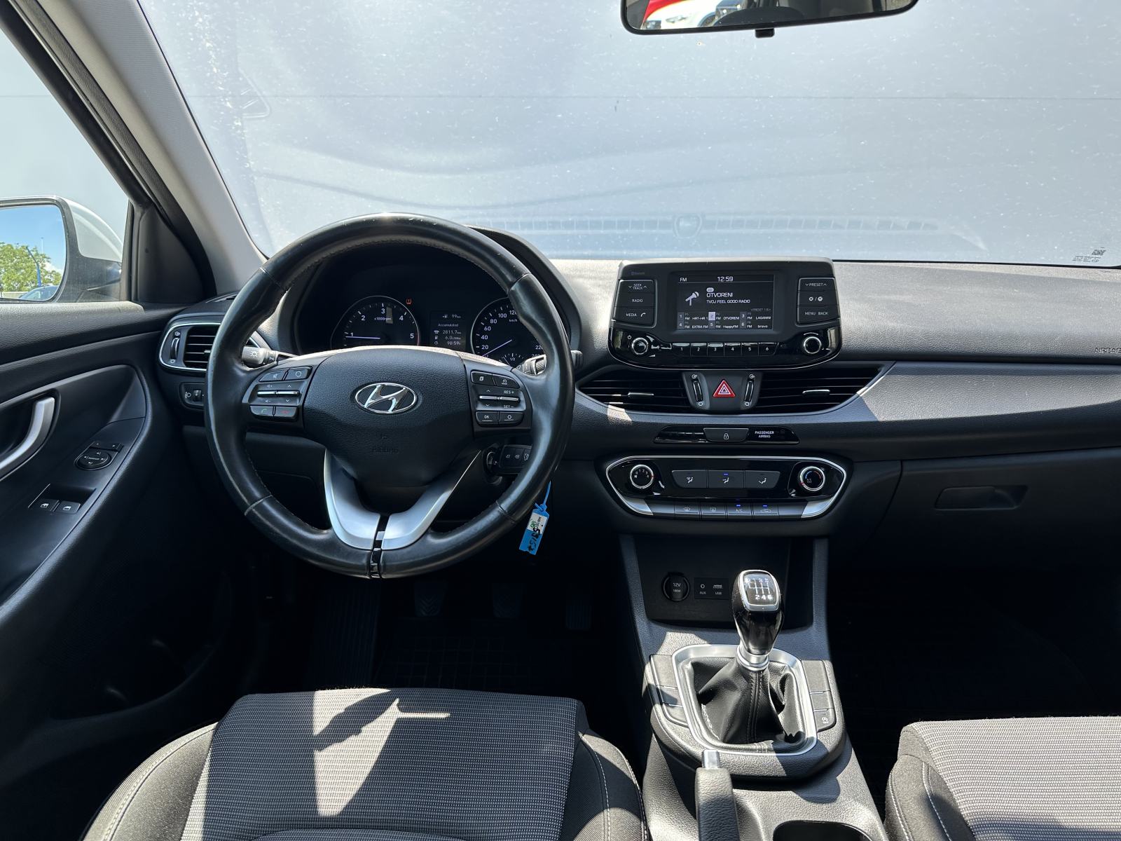 Hyundai i30 1.6 CRDi | 12MJ JAMSTVA, fotografija 11