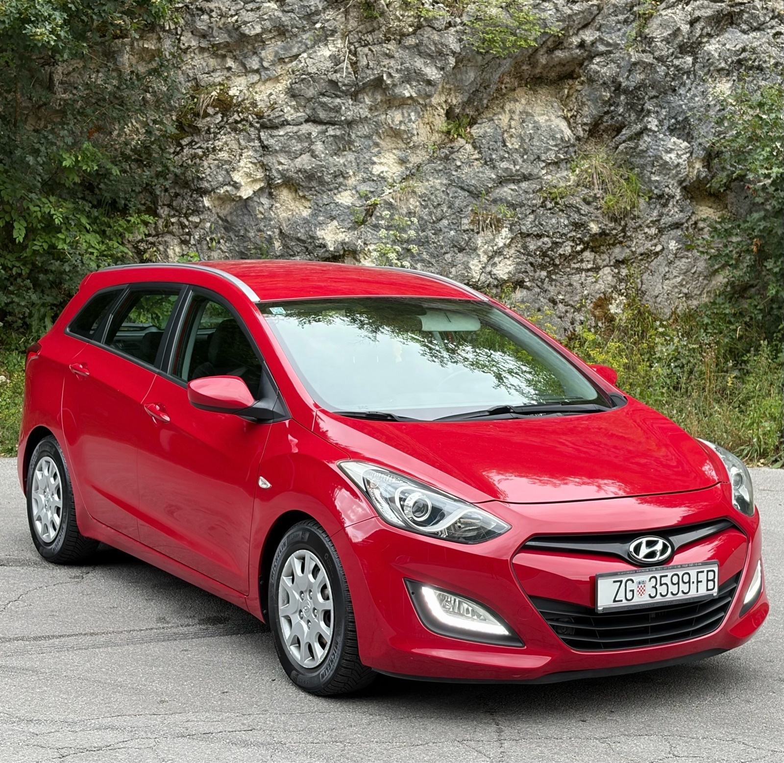 HYUNDAI I30 1.6 CRDI 132 TISUCE KM KUPLJEN U HR, fotografija 2