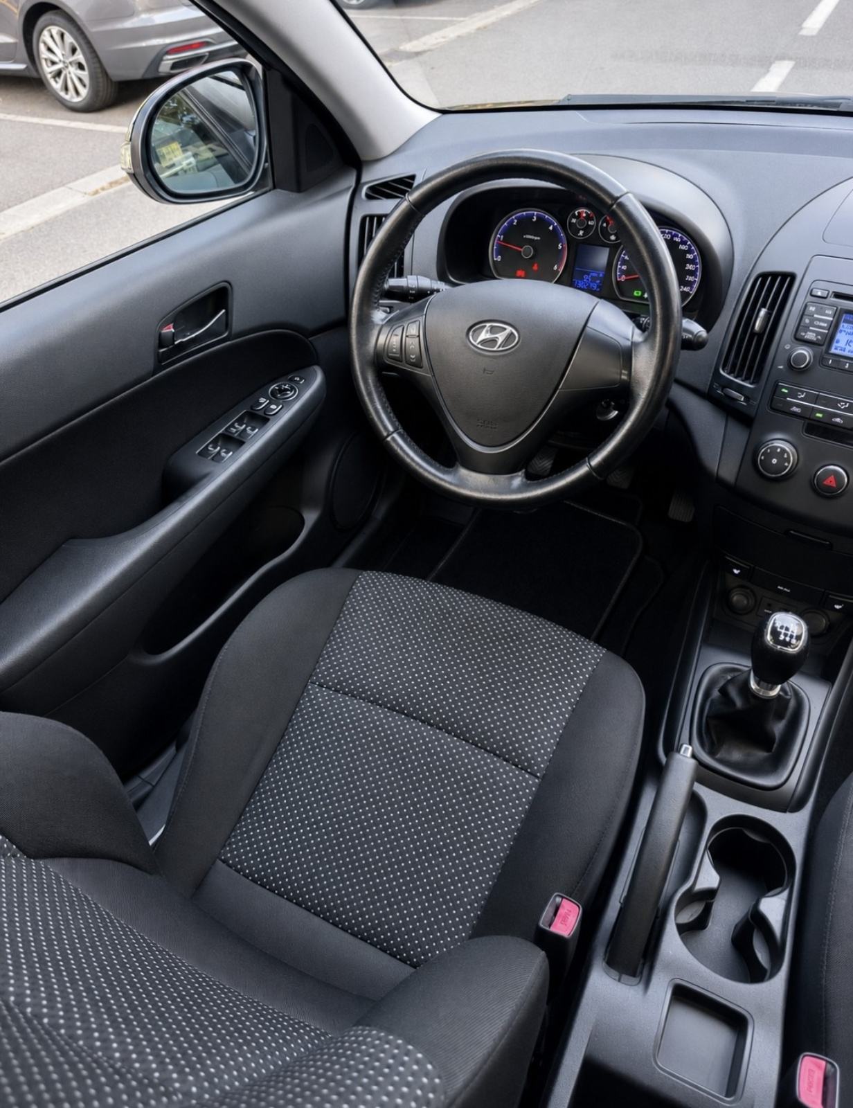 Hyundai i30 1,6 CRDi, 136.000.km Ful. Novo..Novo.., fotografija 9