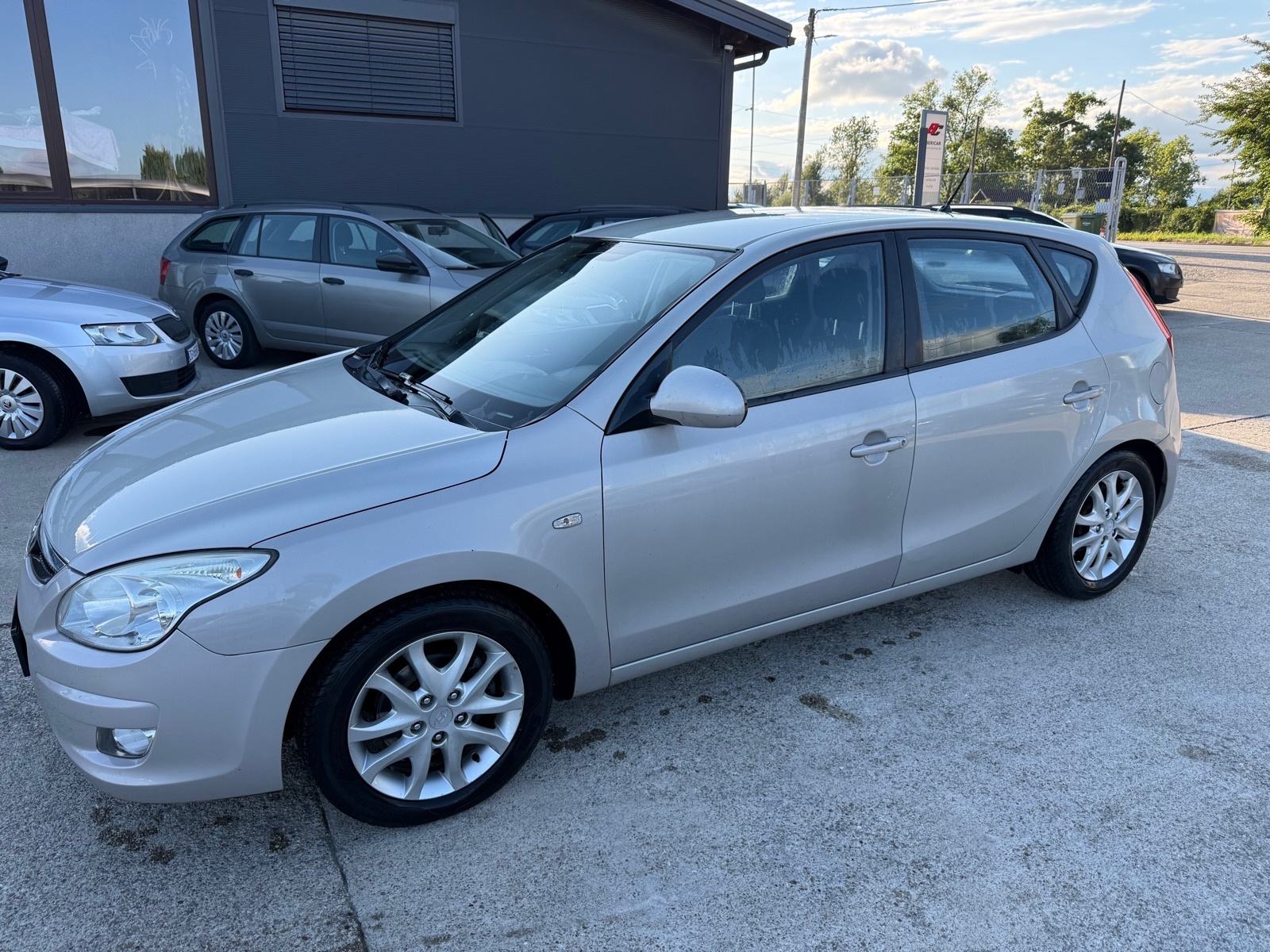 Hyundai i30 1,6 CRDi 2009g prvi vlasnik , prodajem…, fotografija 6