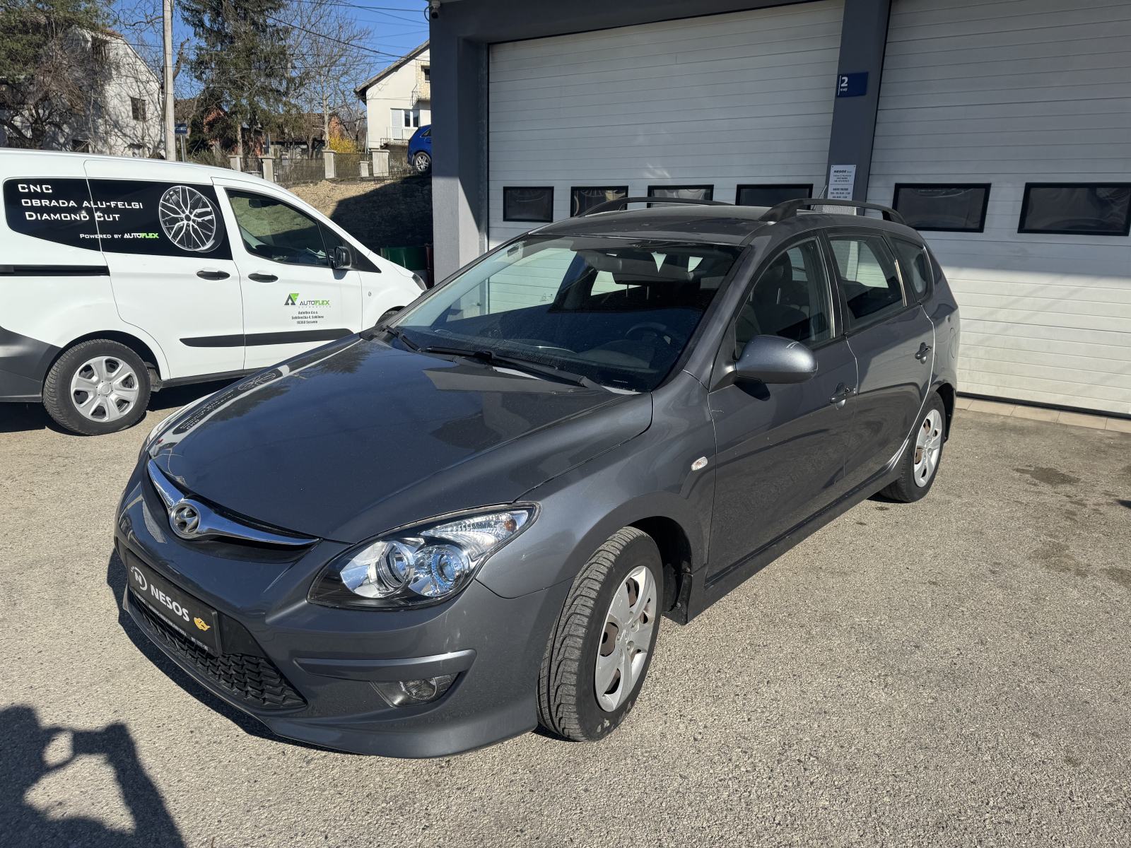 Hyundai i30 1,6 CRDi””2011god””Na ime kupca””Kartice””, fotografija 2