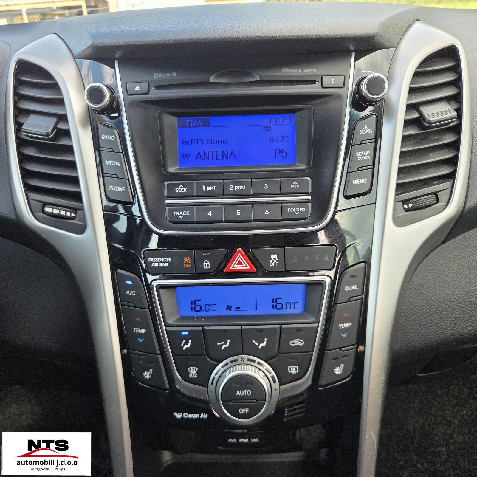 Hyundai i30 1,6 CRDi,2016g,karavan, fotografija 15