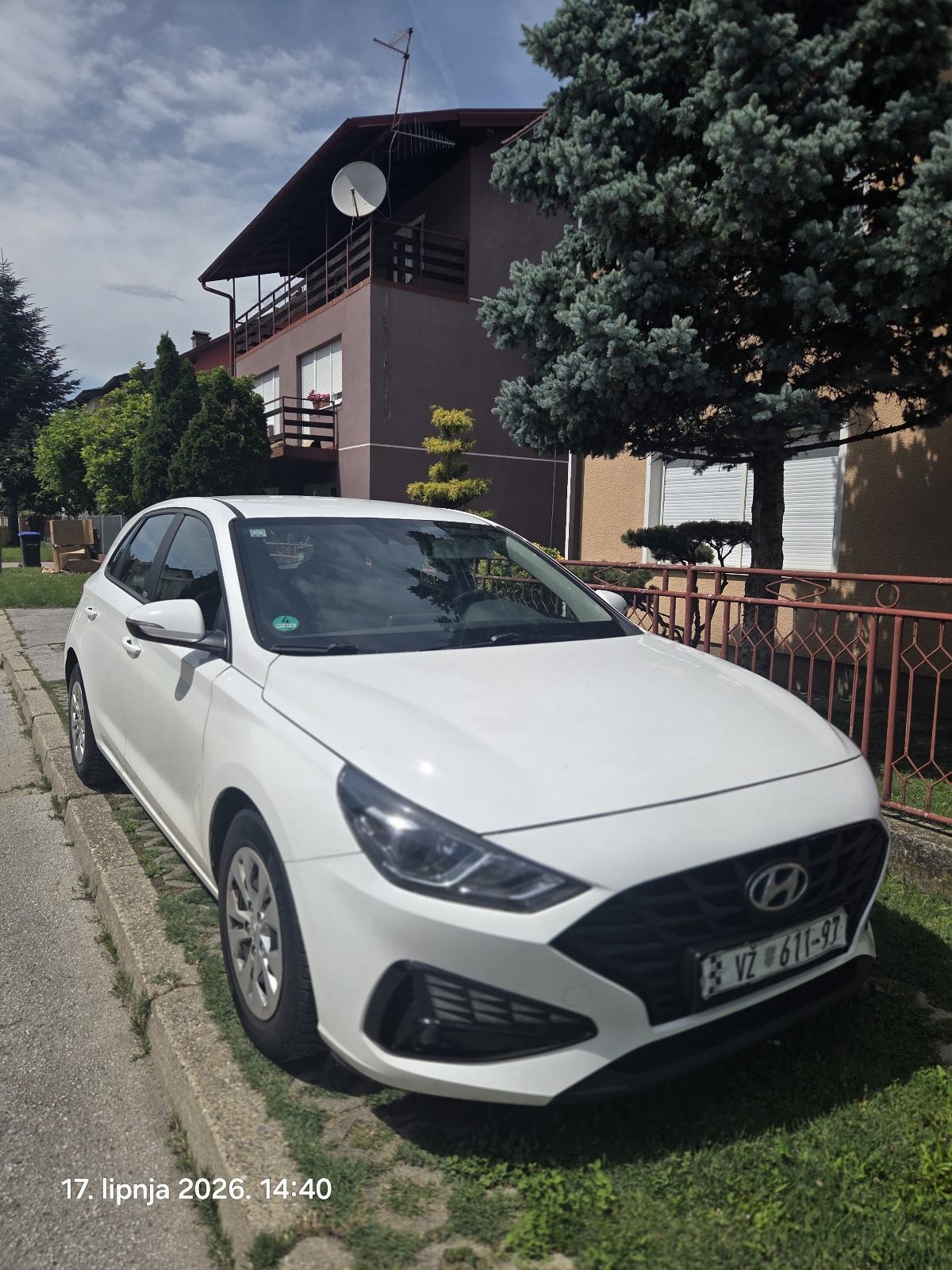 Hyundai i30 1,6 CRDi-2021..153 tkm servisna ..Drive asistent, fotografija 3