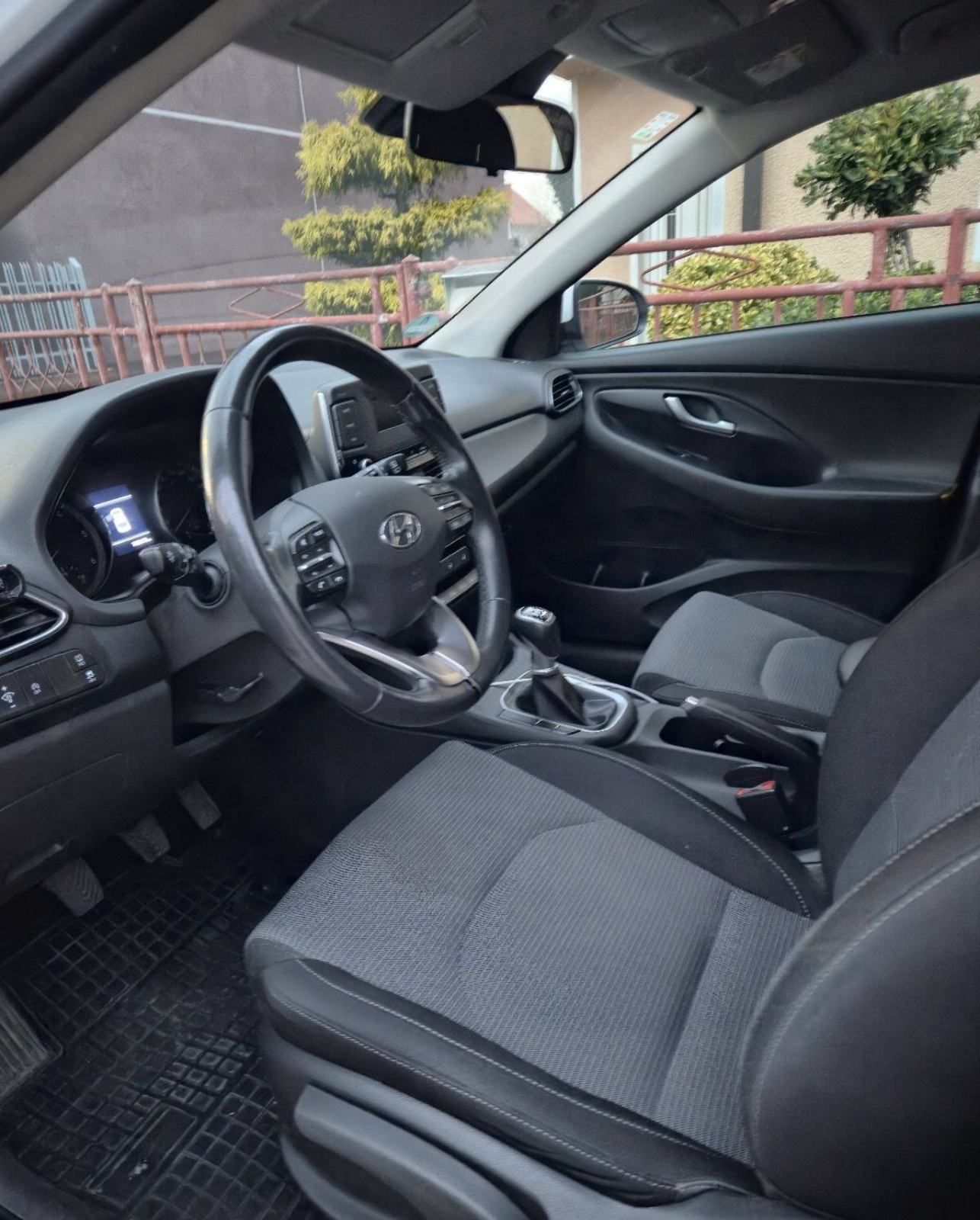 Hyundai i30 1,6 CRDi-2021..153 tkm servisna ..Drive asistent, fotografija 4