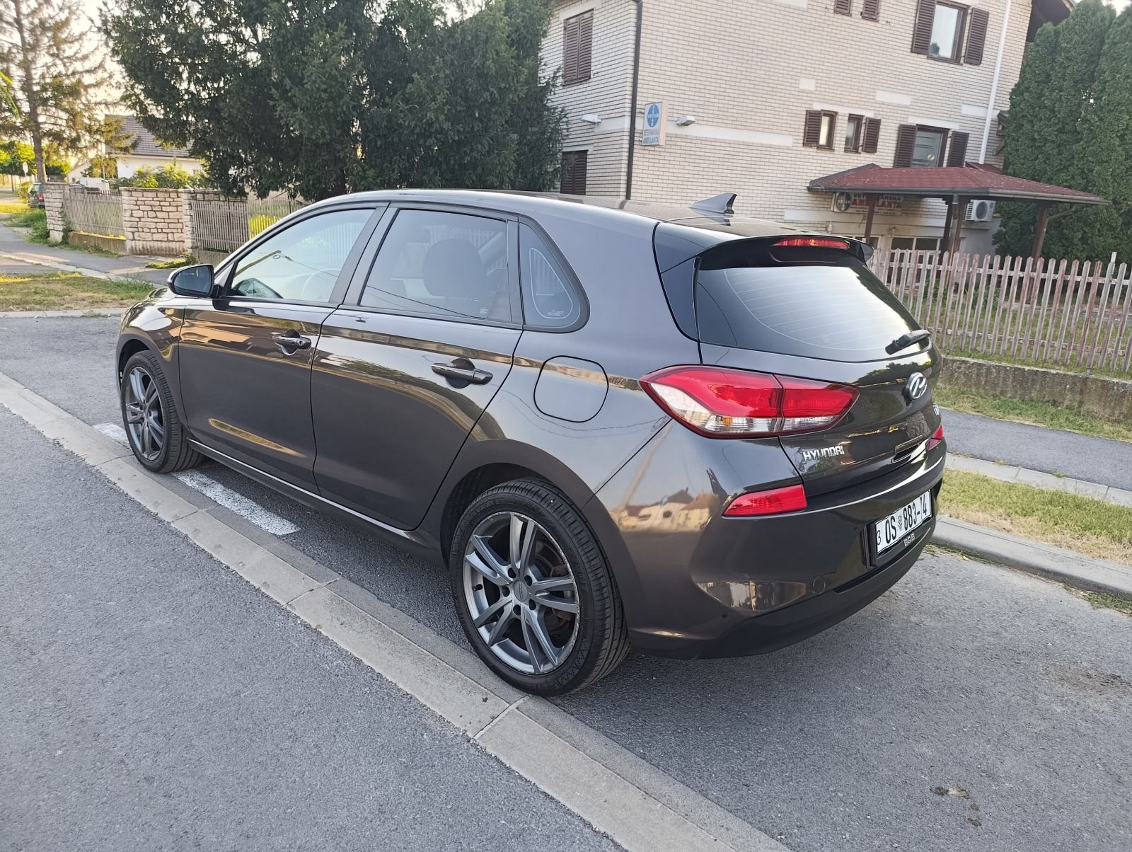 Hyundai i30 1,6 CRDi 85kw reg.1 god. u odličnom stanju, fotografija 8