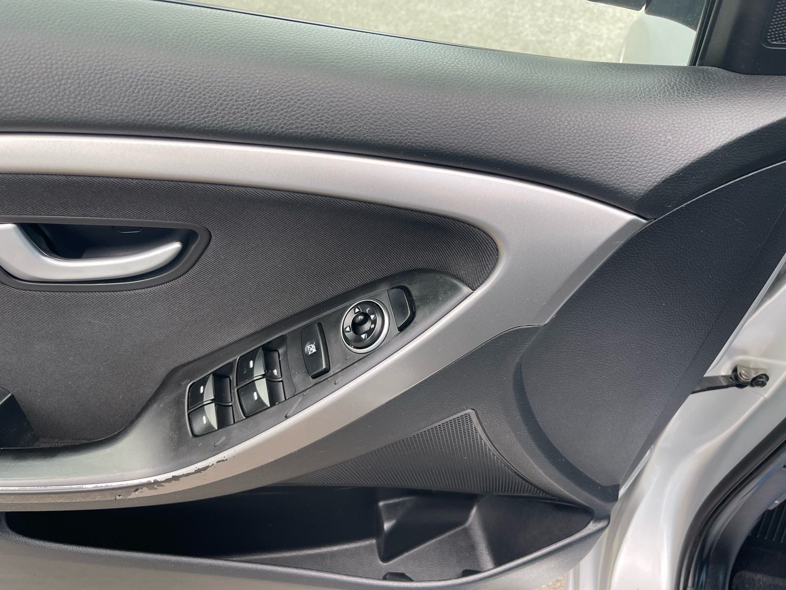 Hyundai i30 1,6 CRDi automatik !!, fotografija 7