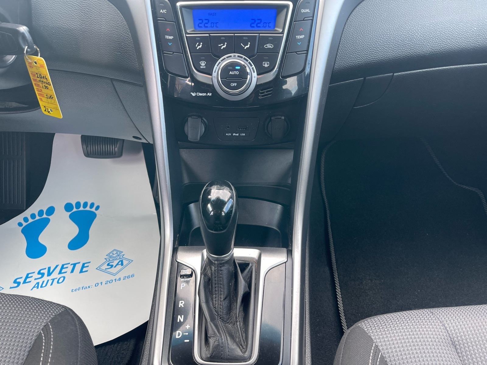 Hyundai i30 1,6 CRDi automatik !!, fotografija 11