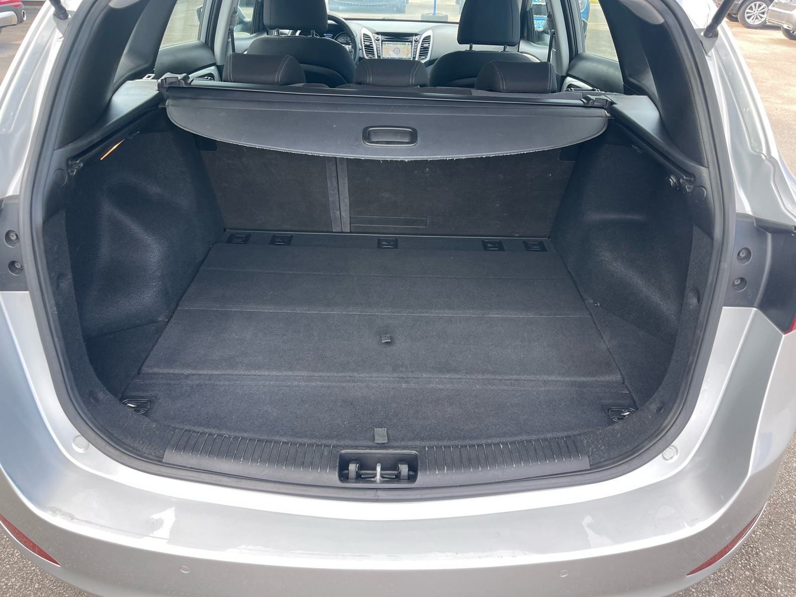 Hyundai i30 1,6 CRDi automatik !!, fotografija 15