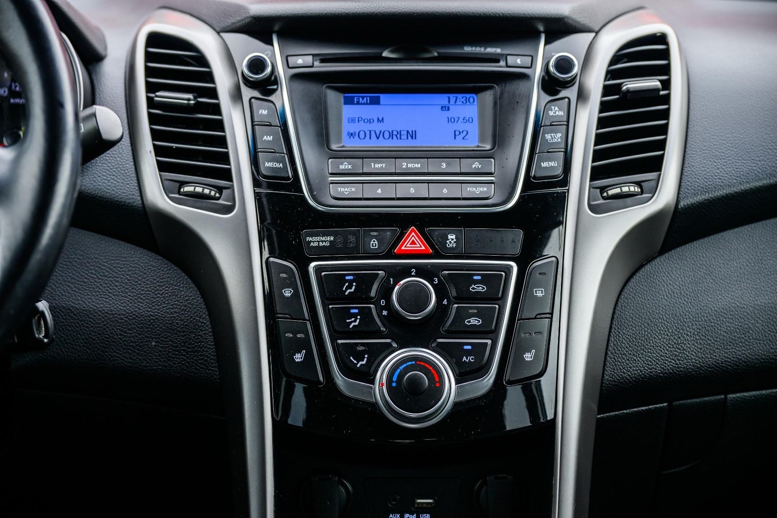Hyundai i30 1,6 CRDi ISG, fotografija 17