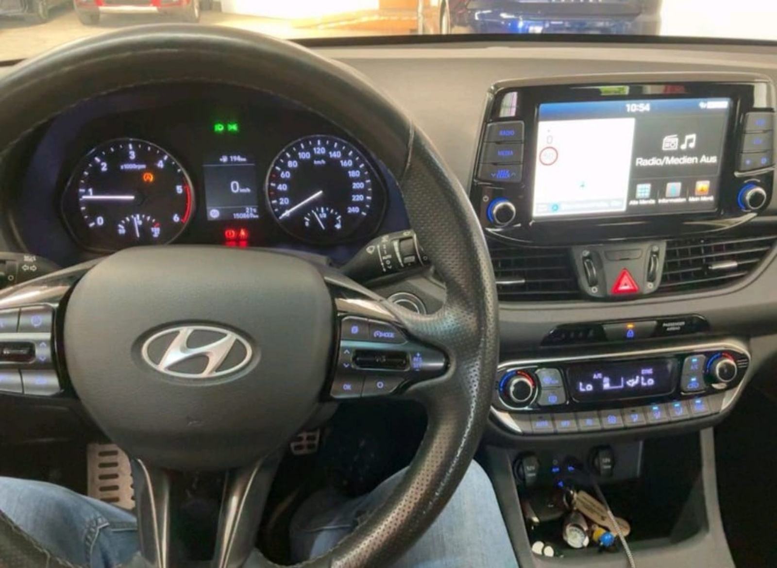 Hyundai i30 1,6 CRDi❗️N-Line❗️ FULL LED - ALCANTARA - KAMERA • JAMSTVO, fotografija 11
