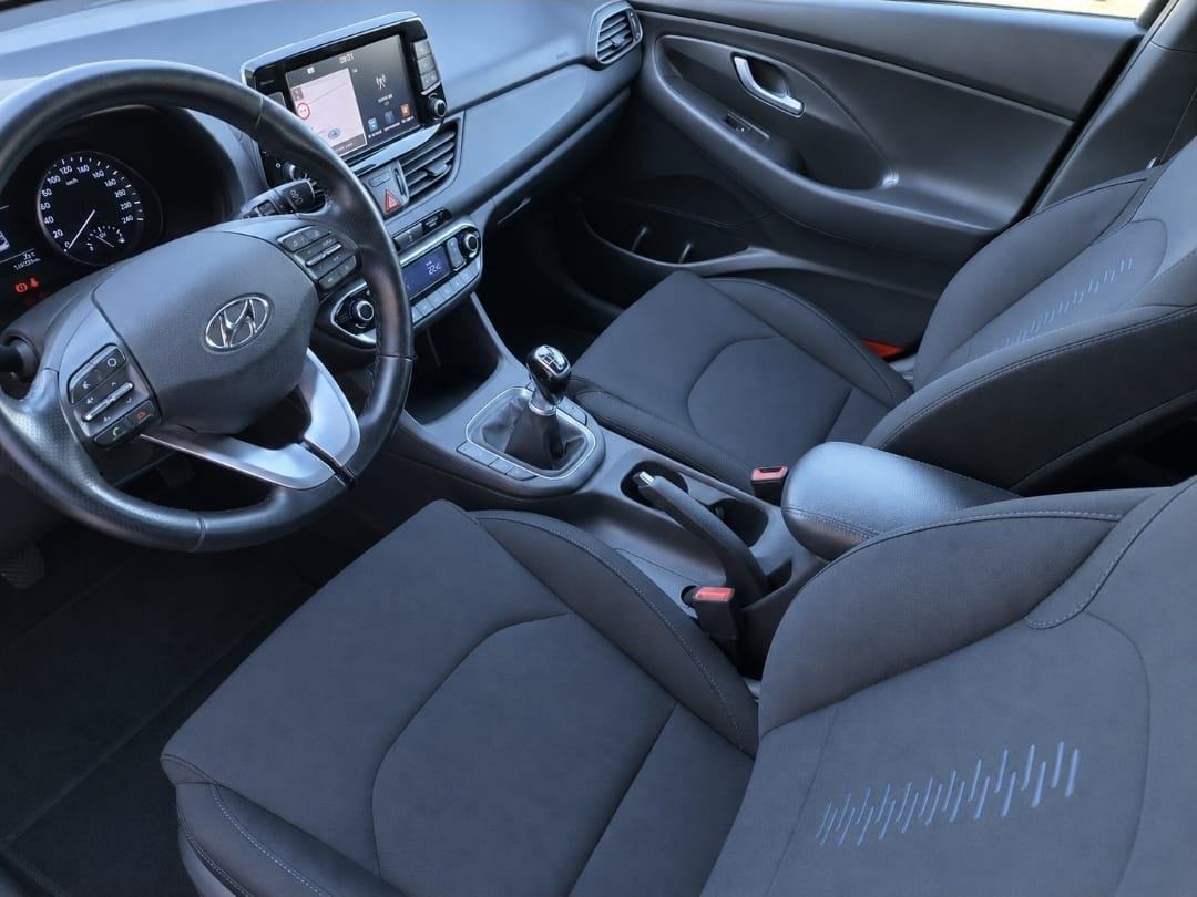 Hyundai i30 1.6 CRDi **REG-1-GOD** KLIMA NAVIGACIJA **KREDIT-KARTICE**, fotografija 11