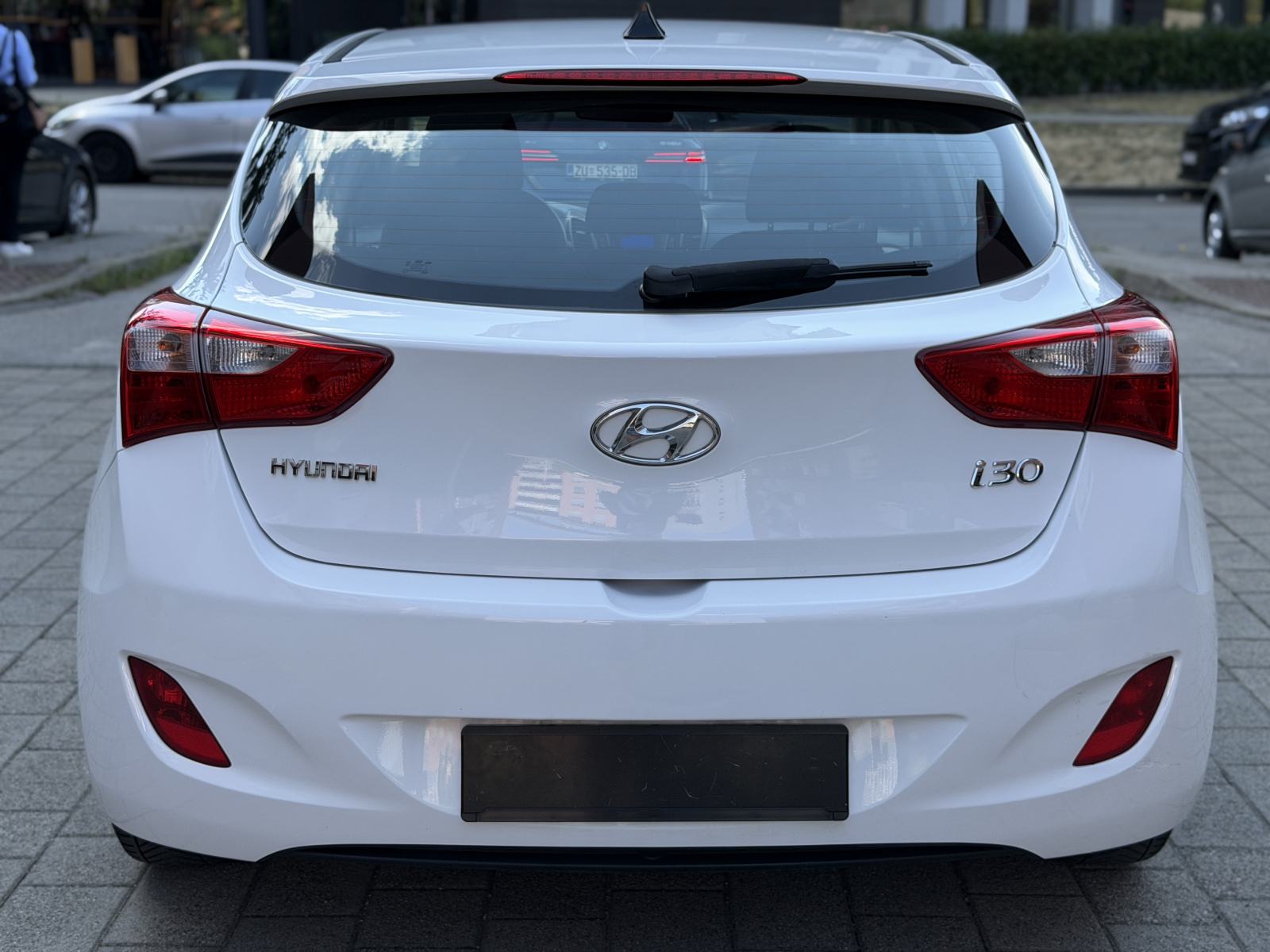 Hyundai i30 1,6 CRDi / REGAN / DIESEL / SERVISIRAN, fotografija 8