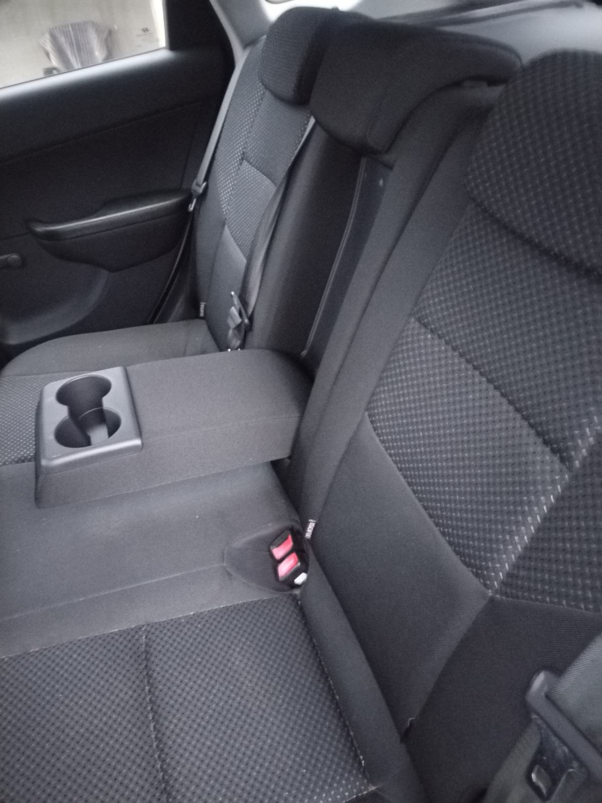 Hyundai i30 1,6 CRDi, fotografija 10