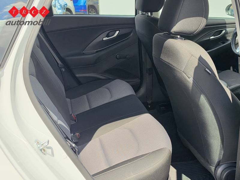 HYUNDAI I30 1.6 CRDI, fotografija 5