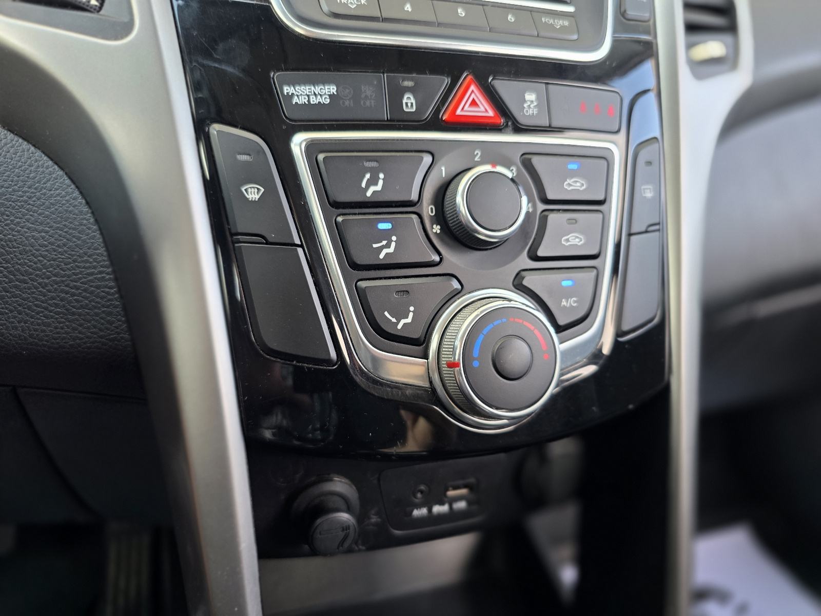 Hyundai i30 1,6 CRDi, fotografija 15