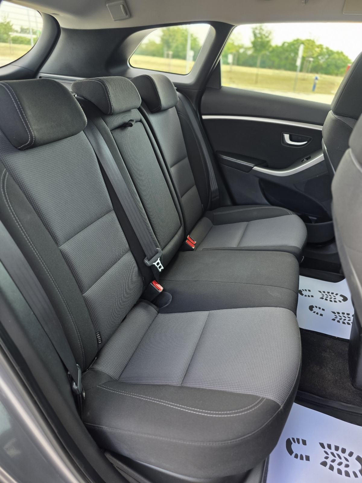 Hyundai i30 1,6 CRDi, fotografija 17