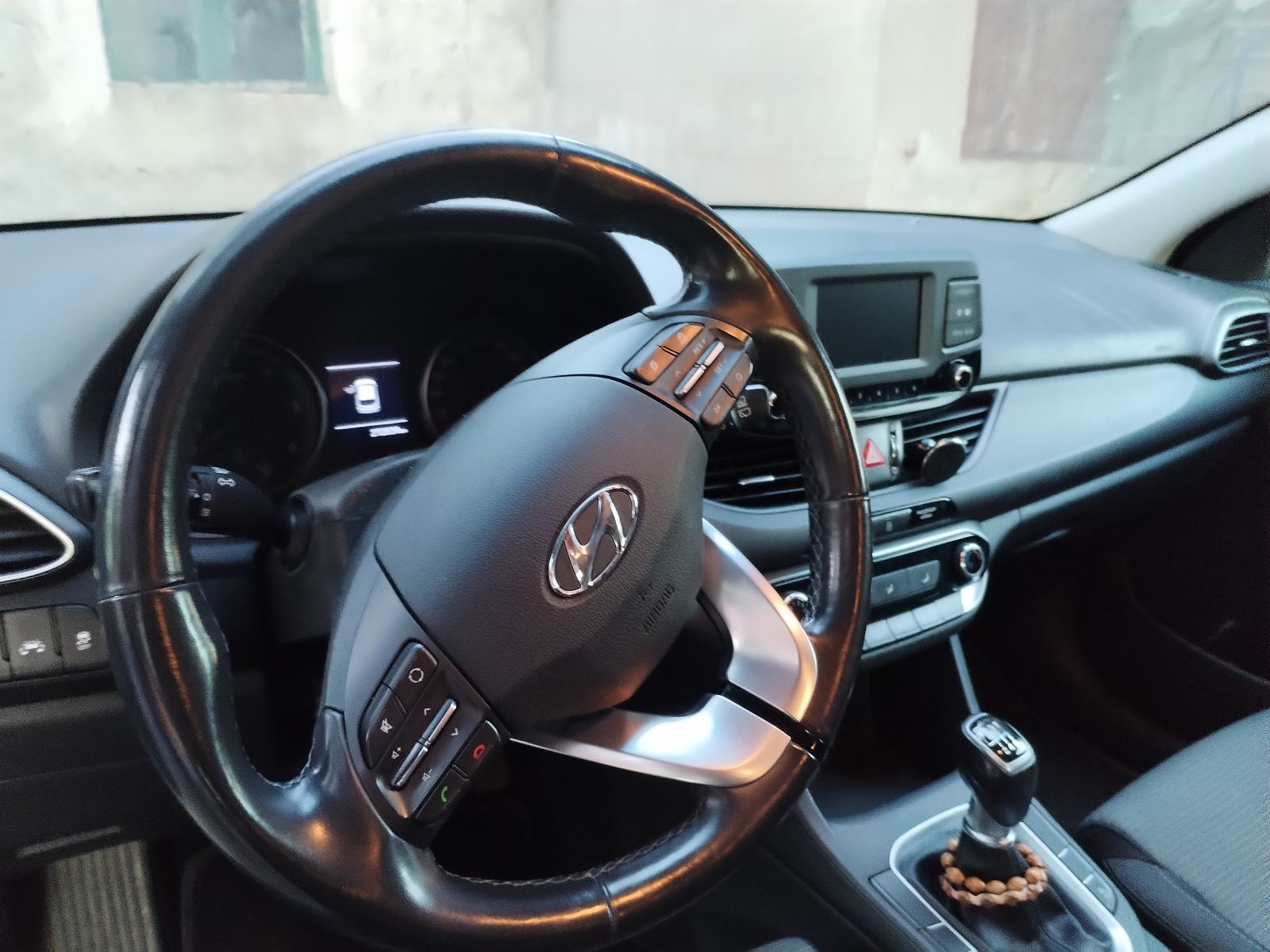 Hyundai i30 1.6 CRDi Classic oprema +reg.do 7/27god., fotografija 9