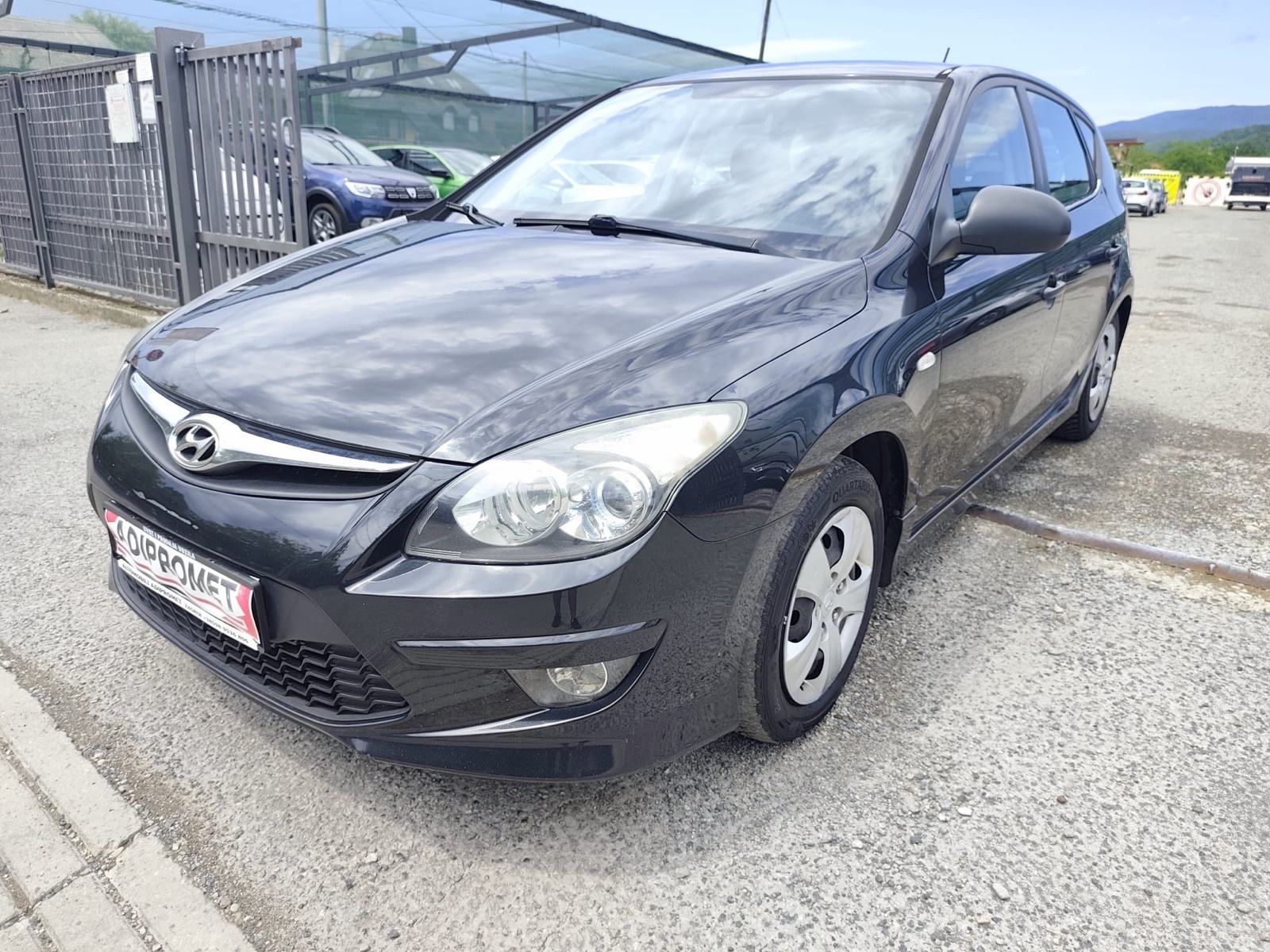 Hyundai i30 1,6 CRDi / ODLIČAN / REG 1 GOD // JAMSTVO 12 MJ //, fotografija 4
