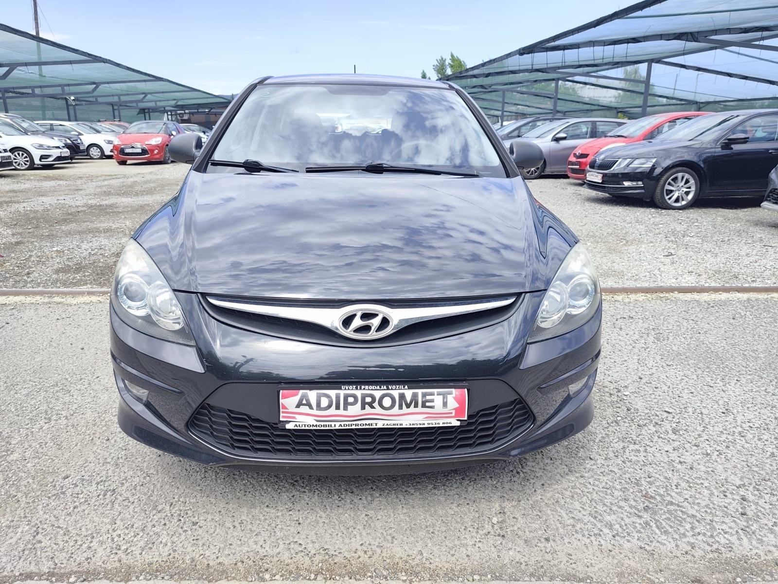 Hyundai i30 1,6 CRDi / ODLIČAN / REG 1 GOD // JAMSTVO 12 MJ //, fotografija 5