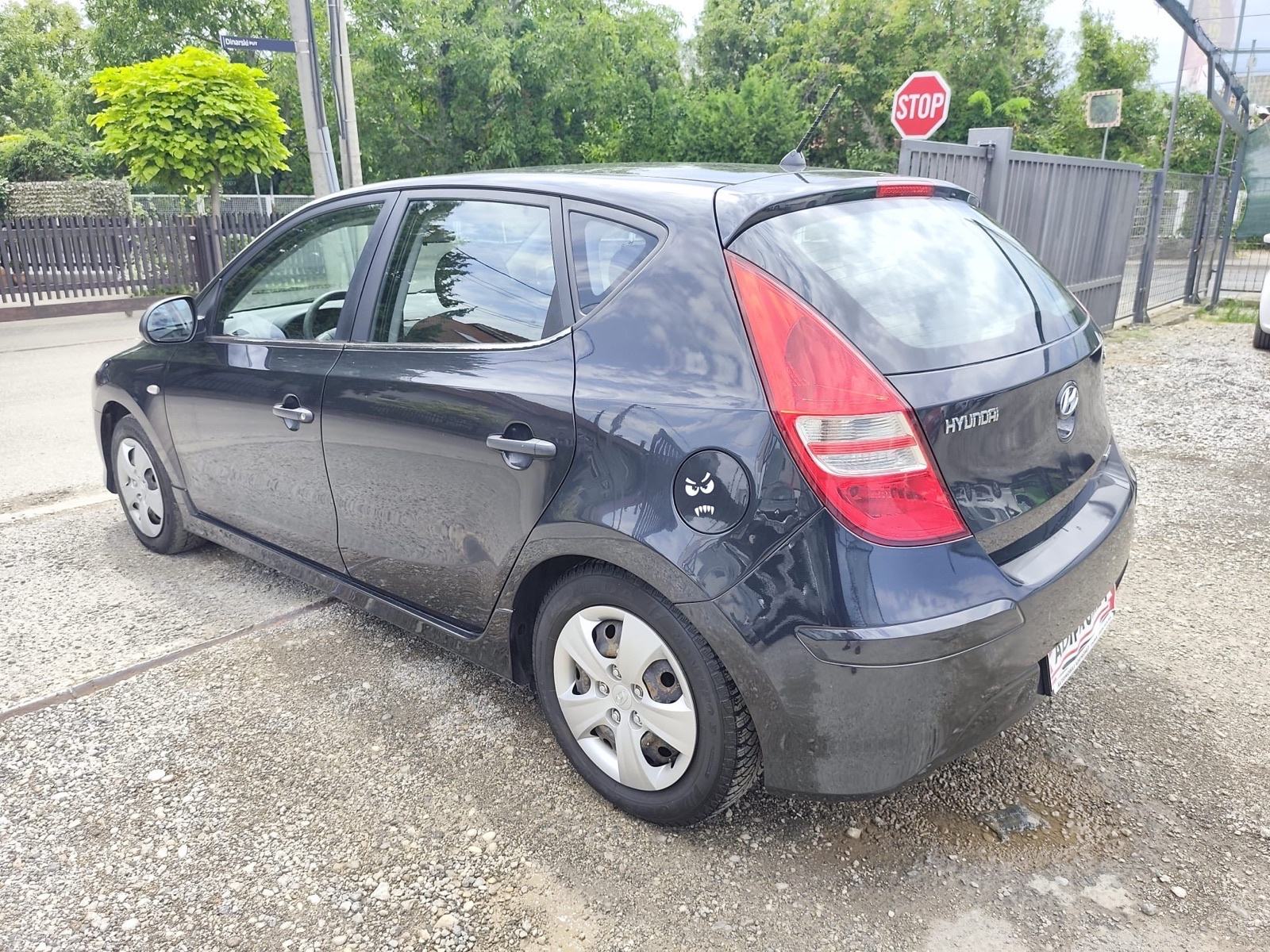 Hyundai i30 1,6 CRDi / ODLIČAN / REG 1 GOD // JAMSTVO 12 MJ //, fotografija 7