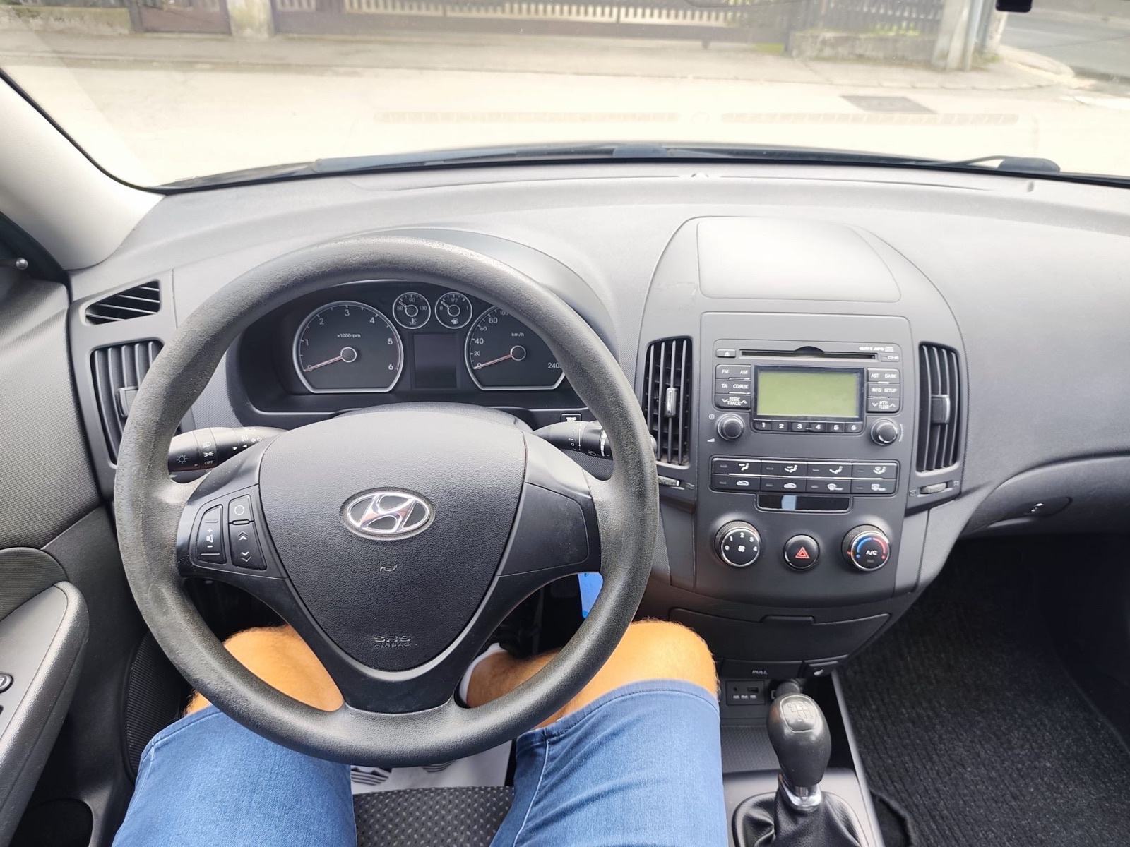 Hyundai i30 1,6 CRDi / ODLIČAN / REG 1 GOD // JAMSTVO 12 MJ //, fotografija 12