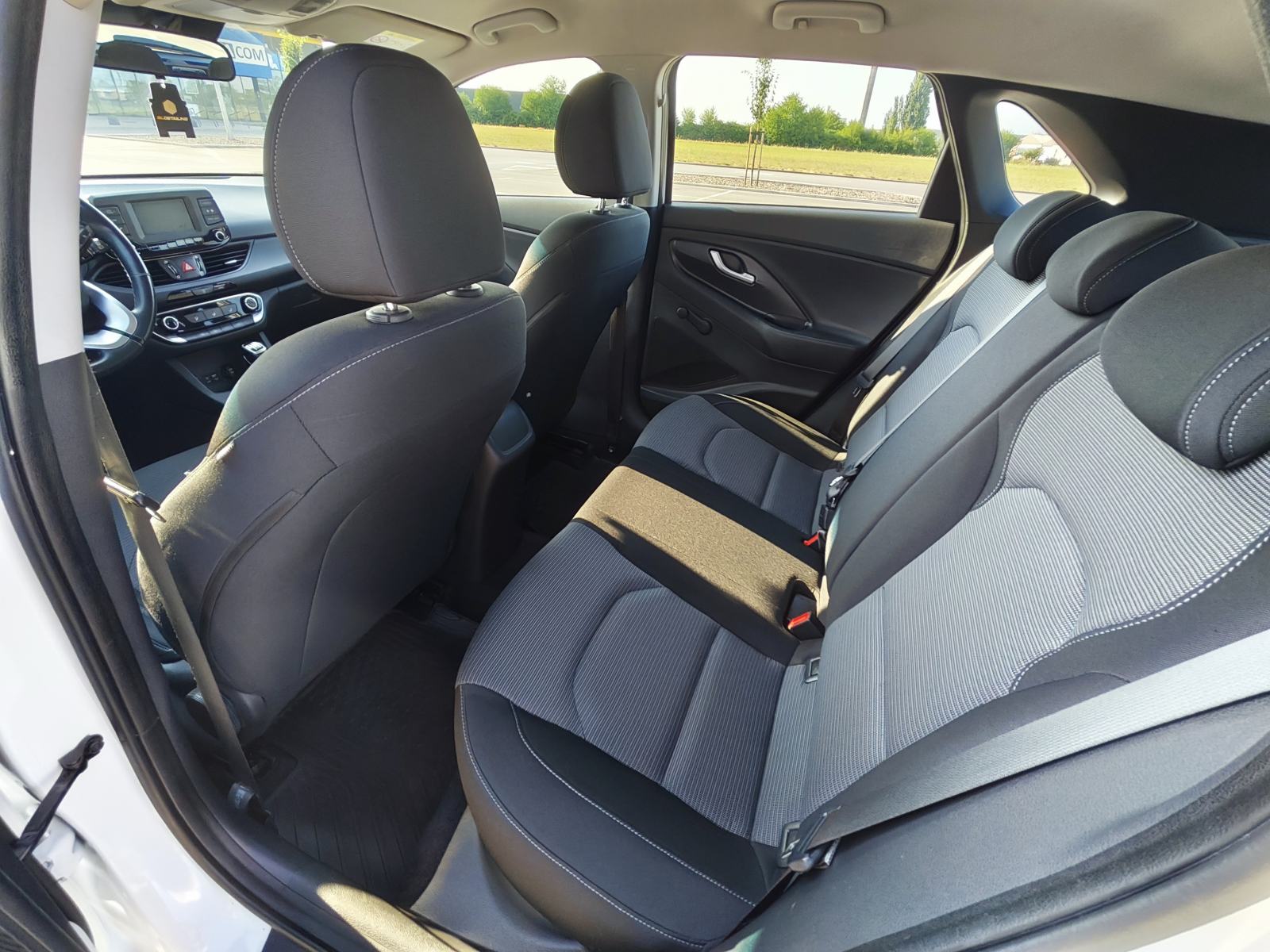 Hyundai i30 1,6 CRDi, fotografija 7